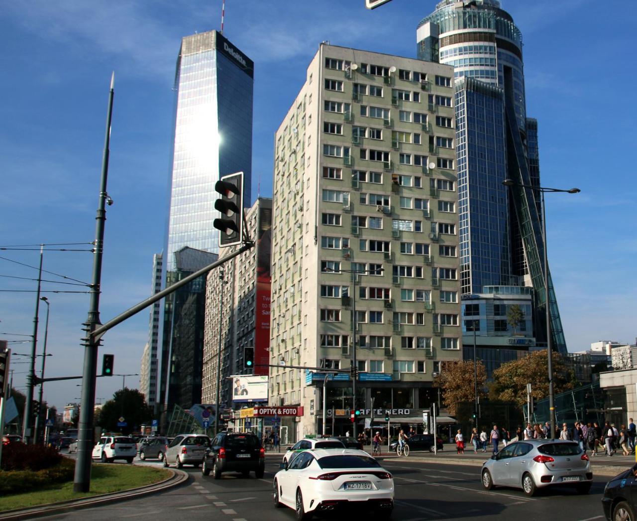 Mki Apartments - Rondo Onz Warsaw Luaran gambar