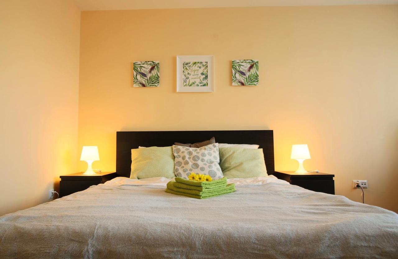Mki Apartments - Rondo Onz Warsaw Luaran gambar